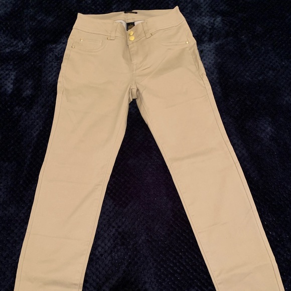 IMAN Pants - Beige IMAN straight leg pant